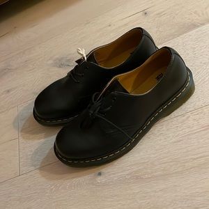 Dr Martens Low Top Shoes - 10